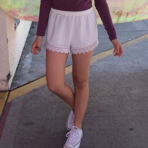These are forever 21 white lace comphy shorts