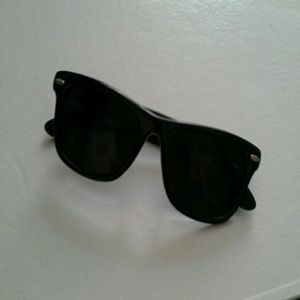 Black sunglasses