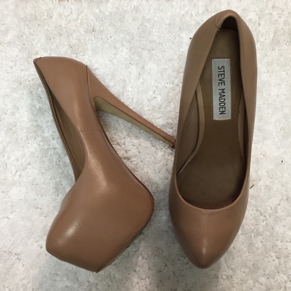 Steve Madden Dejavu blush heels