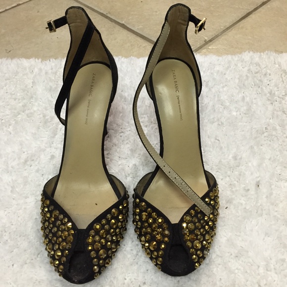 Zara Basics gold diamond peep toes with strap