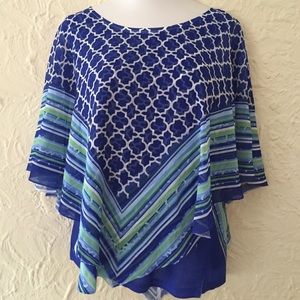 💙HP💙 Flowing floral fusion in white and blue