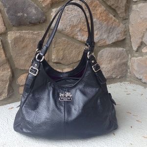 AUTHENTIC BLACK LEATHER COACH BAG! ⭐️⭐️⭐️⭐️⭐️