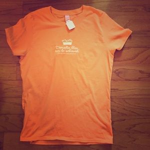 Fun "Domestic Bliss" Mom Tee Size Large NWT