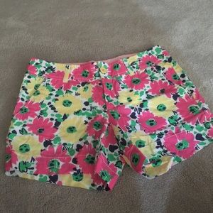 EUC Lilly Pulitzer shorts 2