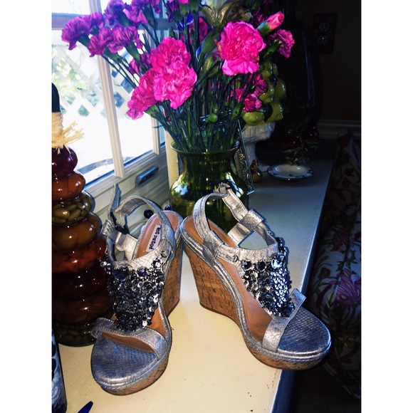 Not Rated bling Buckle wedges