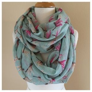 Dragonfly Infinity Scarf *4 color choices