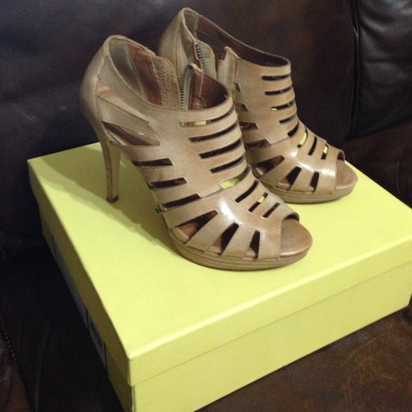 Maxstudio heels - Picture 1 of 4