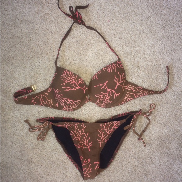 Swimming suit
