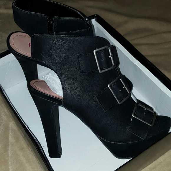Pink & Pepper  Heels