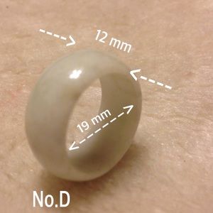 🌹This luck light purple ring is real Jade . 🌹