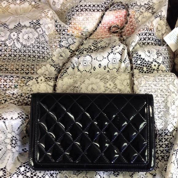 Vintage Andè black and gold chain purse - Picture 1 of 1