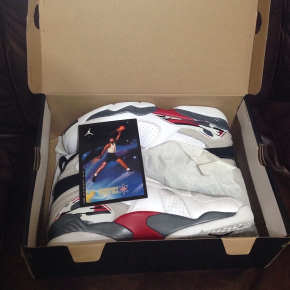 Air Jordan "Bugs Bunny" 8s - Picture 3 of 4