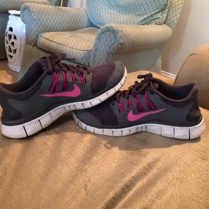 gray and white nikes