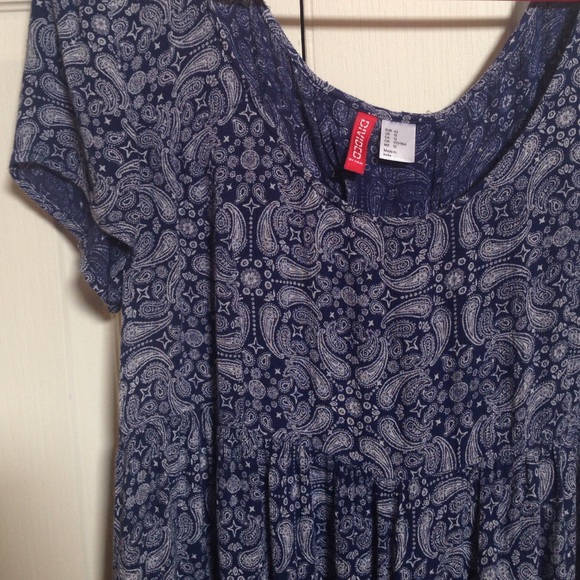 H&M Dresses & Skirts - Blue Print Babydoll Dress