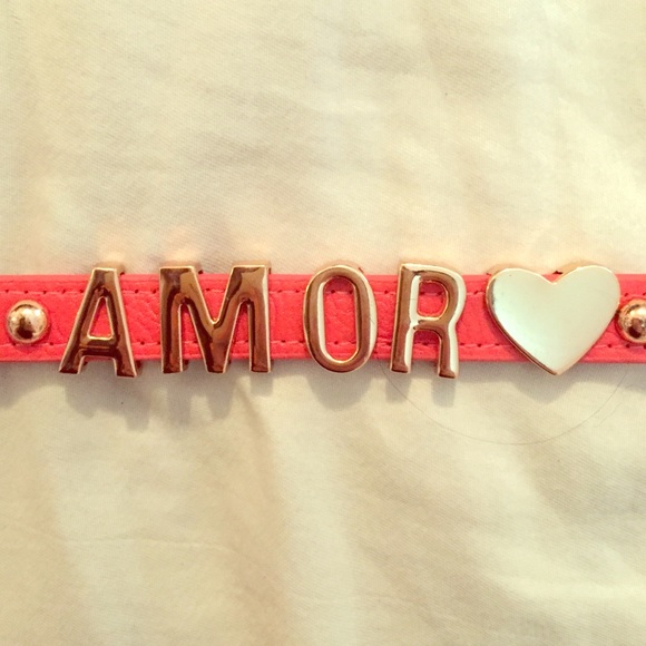 BCBG amor bracelet