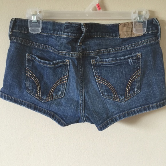 🚫SOLD🚫Hollister Jean shorts. - Picture 2 of 3