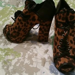 Leopard heels