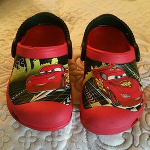 Cars crocs size toddler 6/7