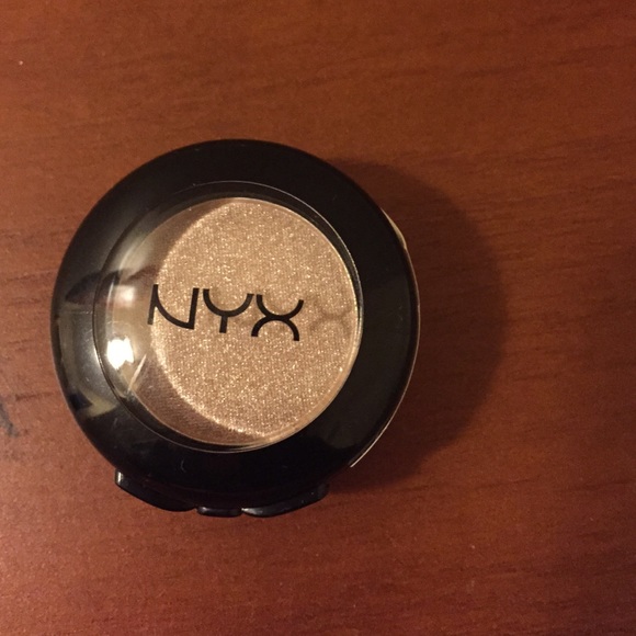 NYX eyeshadow