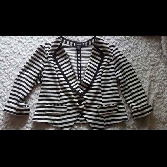 SOLD SALE! BOGO 50% off Torrid sz 0 blazer