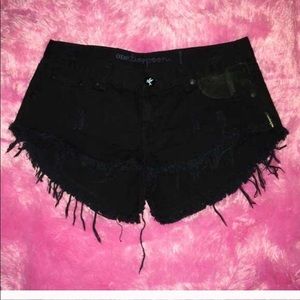 One teaspoon bonitas