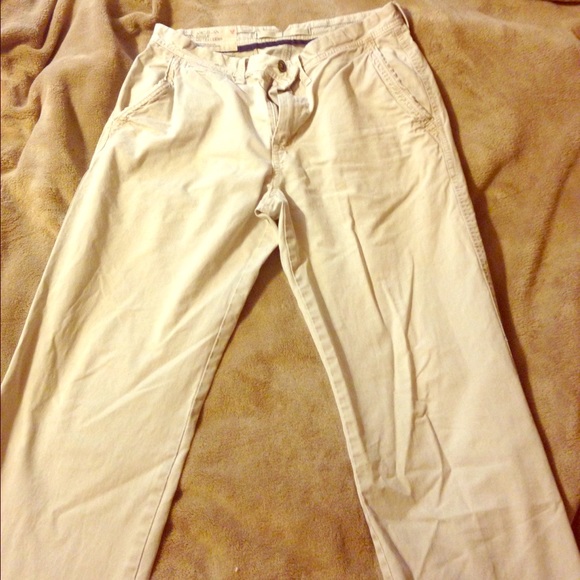 Men's American Eagle khaki pants 32/32