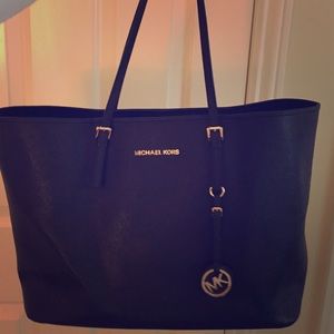 Michael Kors Jet Set tote