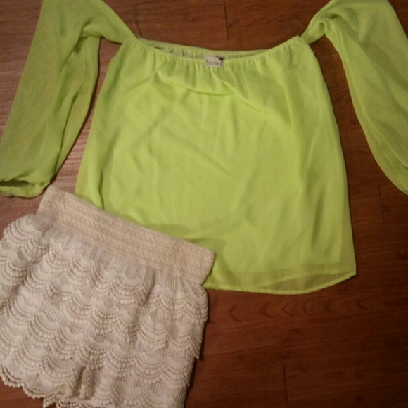 Bright Green Off-shoulder Top! - Picture 1 of 1