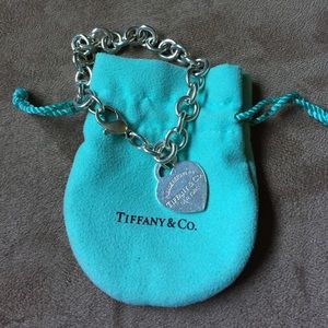 Tiffanys heart pendant bracelet