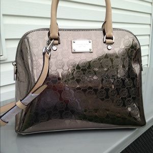 Michael Kors Signature  Cindy Bag NWT