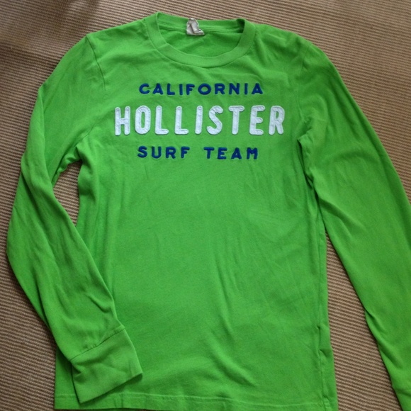 Hollister shirt size small NWOT