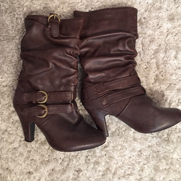 Brown leather mid calf high heel boot!
