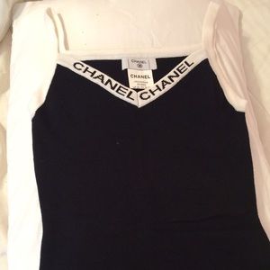 Chanel small black and white class top preloved 👑