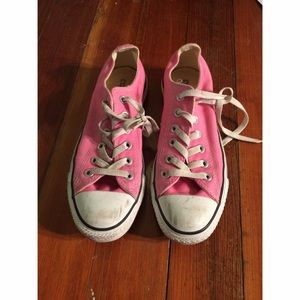 Pink converse