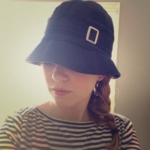 Banana Republic Bucket Hat Navy