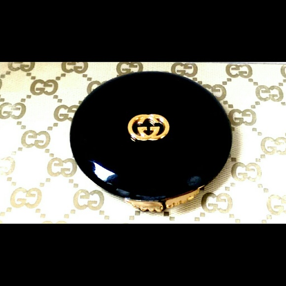 ❌NEW Vintage Gucci RARE Black Enamel Compact.❌ - Picture 3 of 4