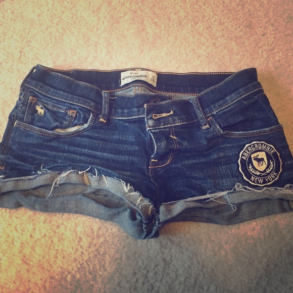 SOLD 😍 Jean shorts
