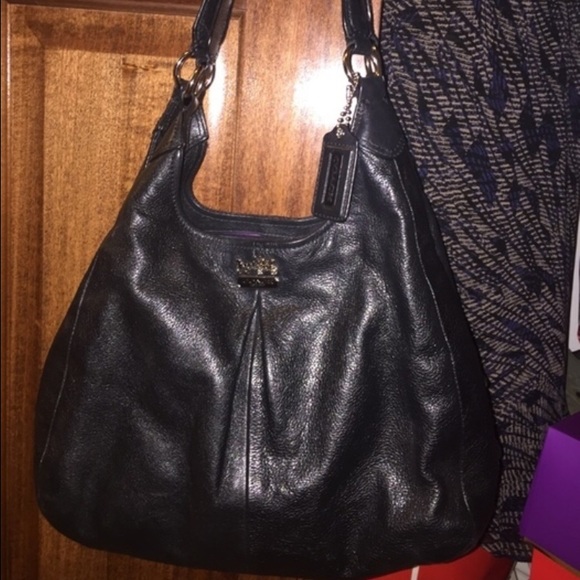 Black Coach Shoulder Purse w/Purple Lining&Pockets