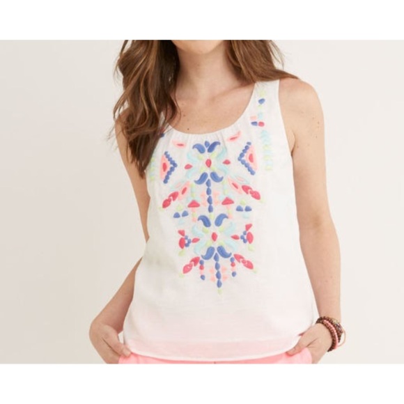 BNWT vineyard vines tank - Picture 1 of 4