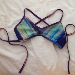 Limited Edition Jolyn x Mallyce Vent Top