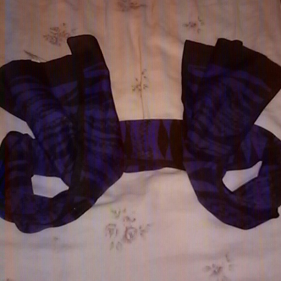 Black and blue scarf