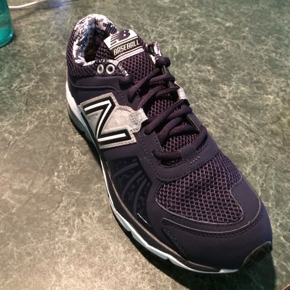 Men's New Balance Baseball Sneakers - Picture 4 of 4