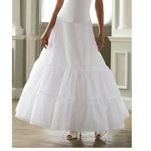A-line Medium Fullness 2 Tier Slip