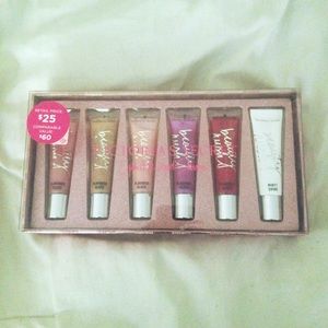 SPARKLE AND SHINE VICTORIA SECRET LIPGLOSS