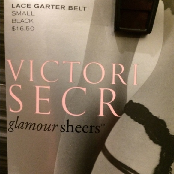 LACE GARTER BELT
