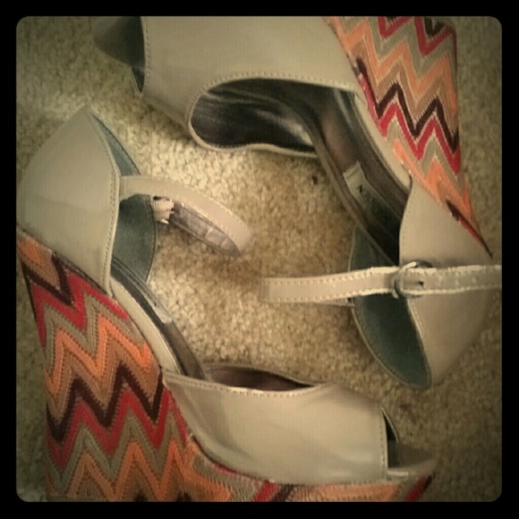 Steve Madden wedges