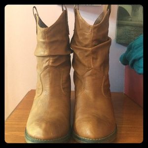 X-APPEAL Relaxed Cowgirl Ankle Boots