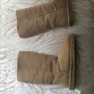 Tan Ugg boots tall
