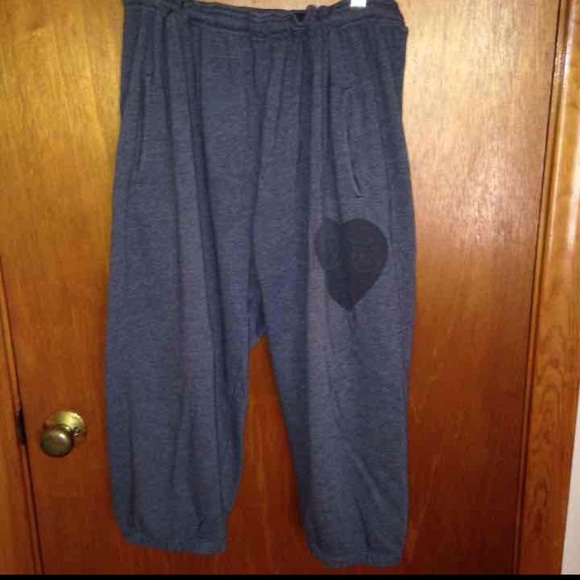 Reserved VS PINK cropped sweats