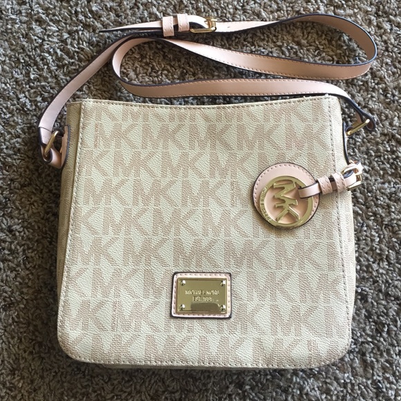 Michael Kors crossbody